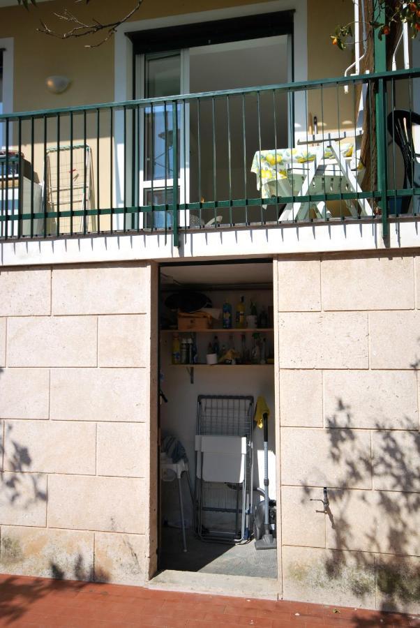 Appartamenti Con Giardino E Posto Auto Per Famiglie Finale Ligure Exteriör bild