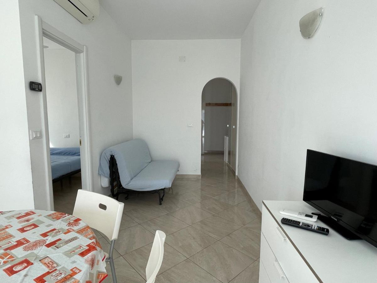 Appartamenti Con Giardino E Posto Auto Per Famiglie Finale Ligure Exteriör bild